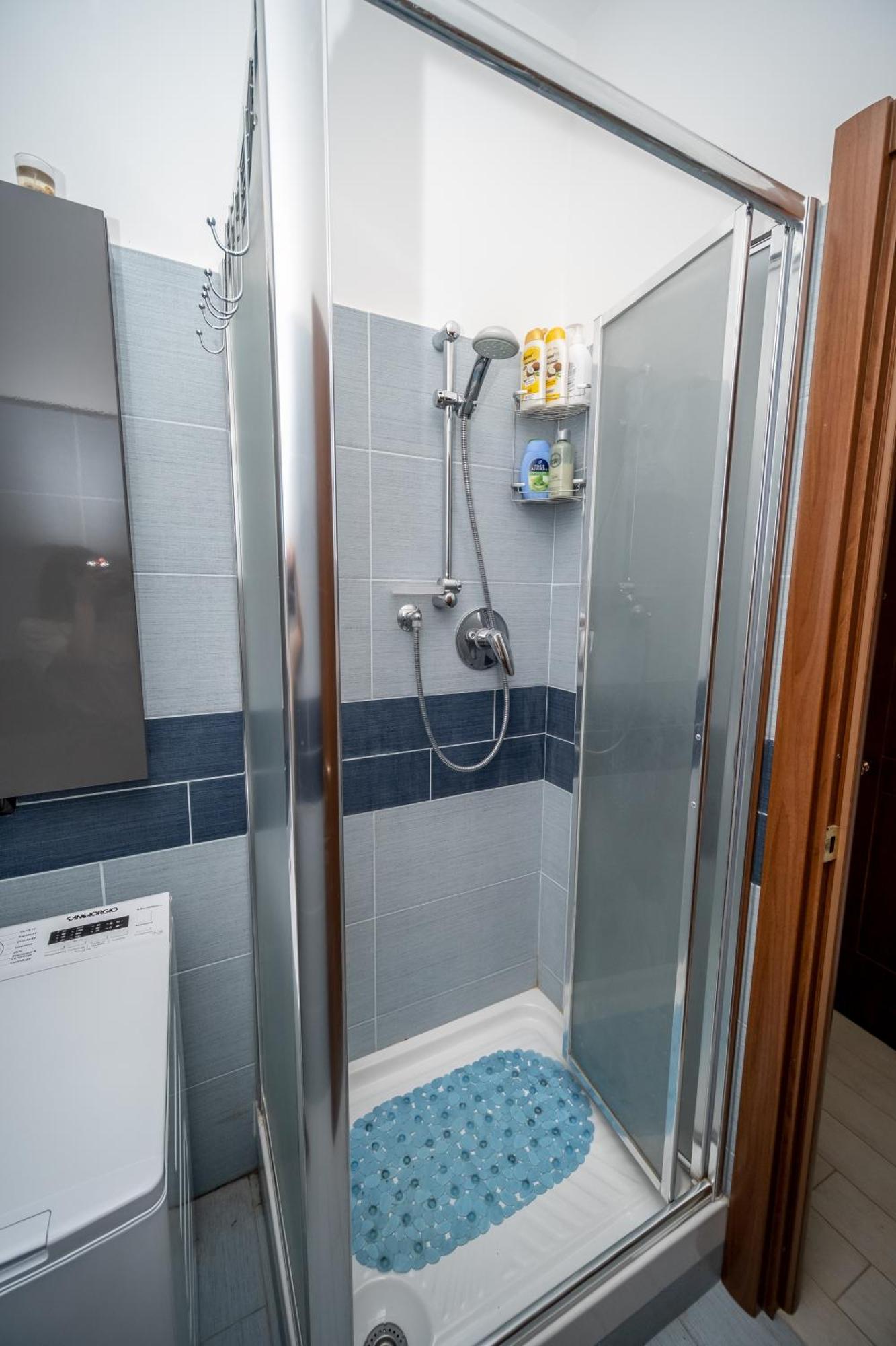 Fiumicino Business&Vacation Apt Wifi Luaran gambar